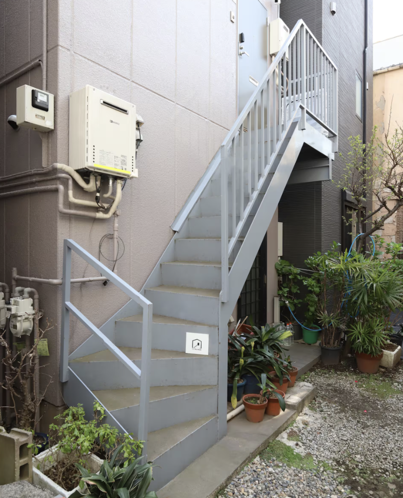 外観・外階段